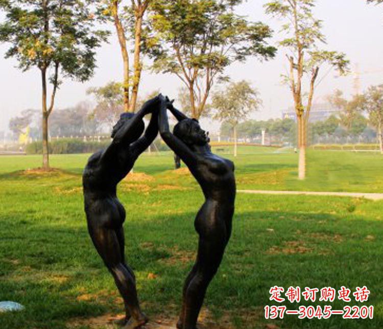 常州情侣之恋——让爱永不褪色的铜雕