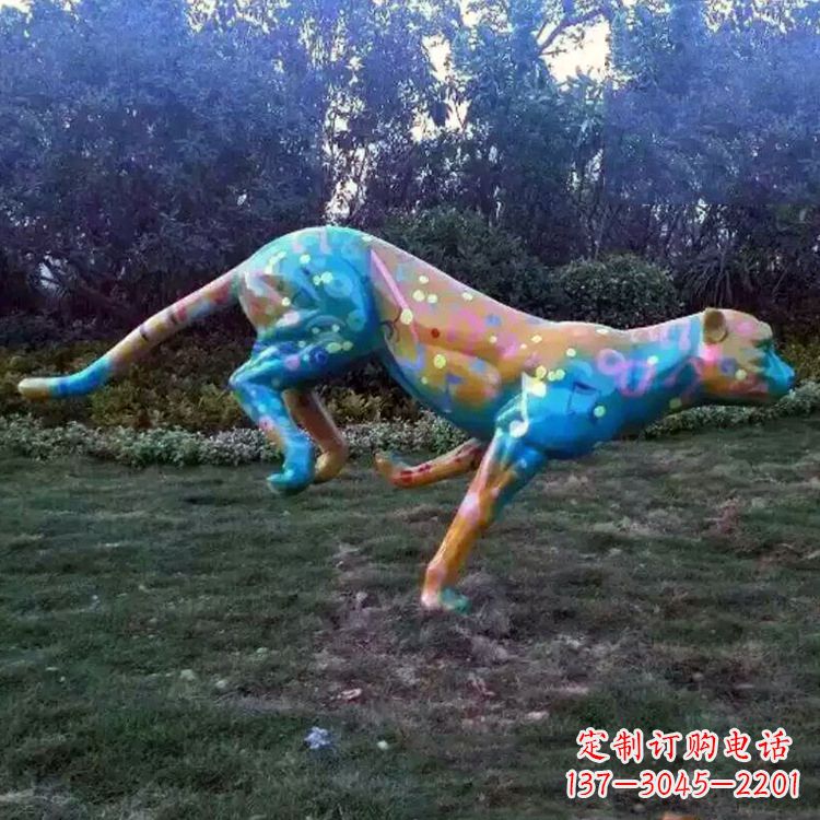 常州玻璃钢彩绘豹子雕塑艺术精美动物摆件