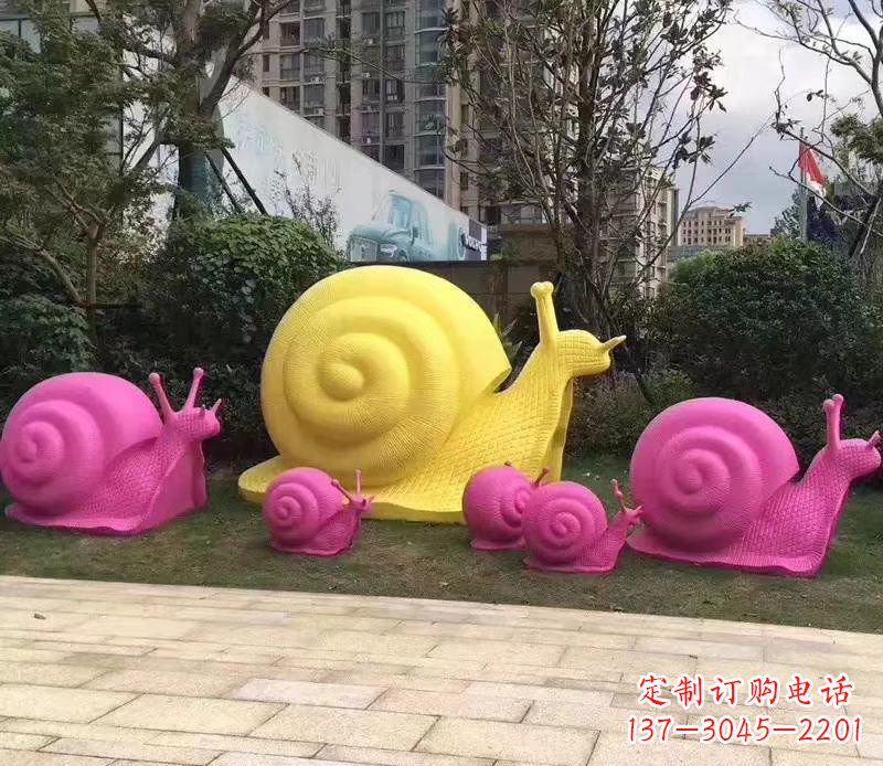 常州玻璃钢彩绘蜗牛雕塑