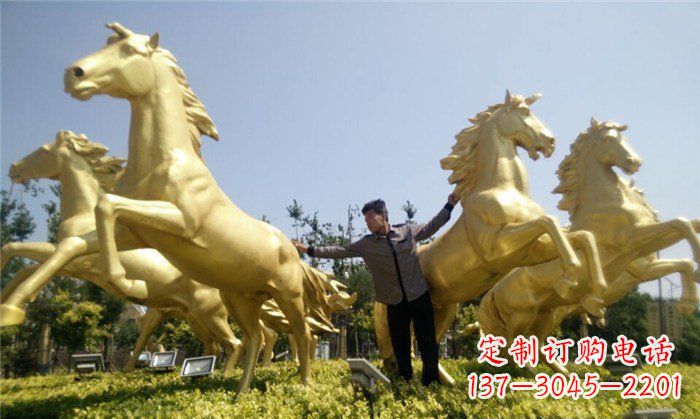 常州高雅而古典的玻璃钢马雕塑