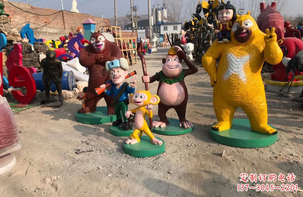 常州玻璃钢仿真卡通熊二雕塑