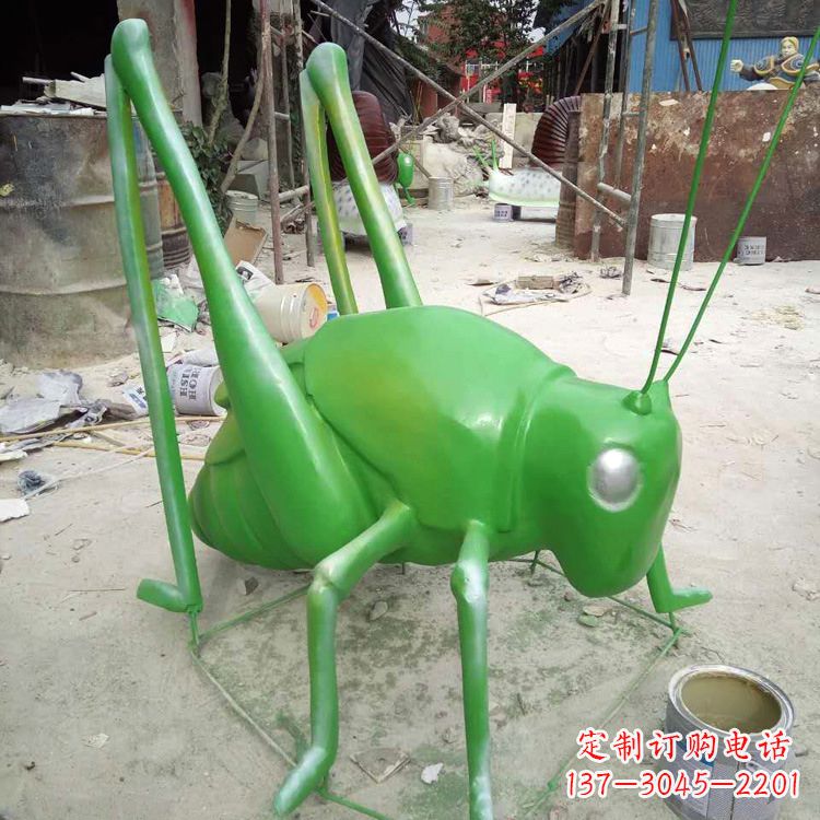 常州玻璃钢蝗虫雕塑精美的艺术造型