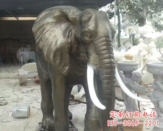 常州玻璃钢大象雕塑——一座非凡的雕塑