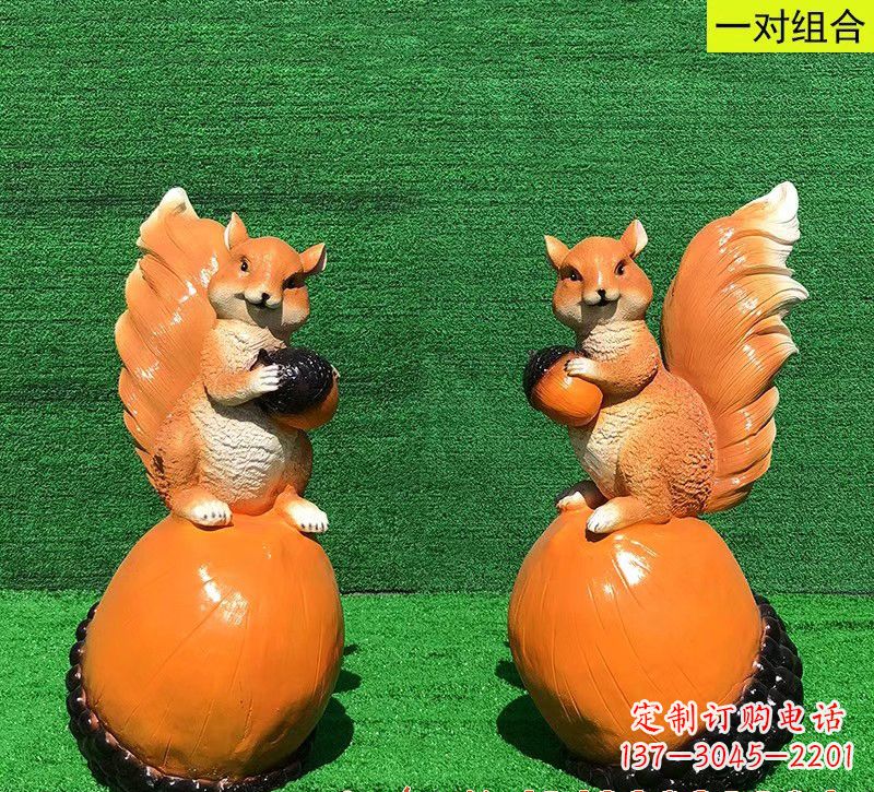 常州玻璃钢松鼠雕塑艺术精品