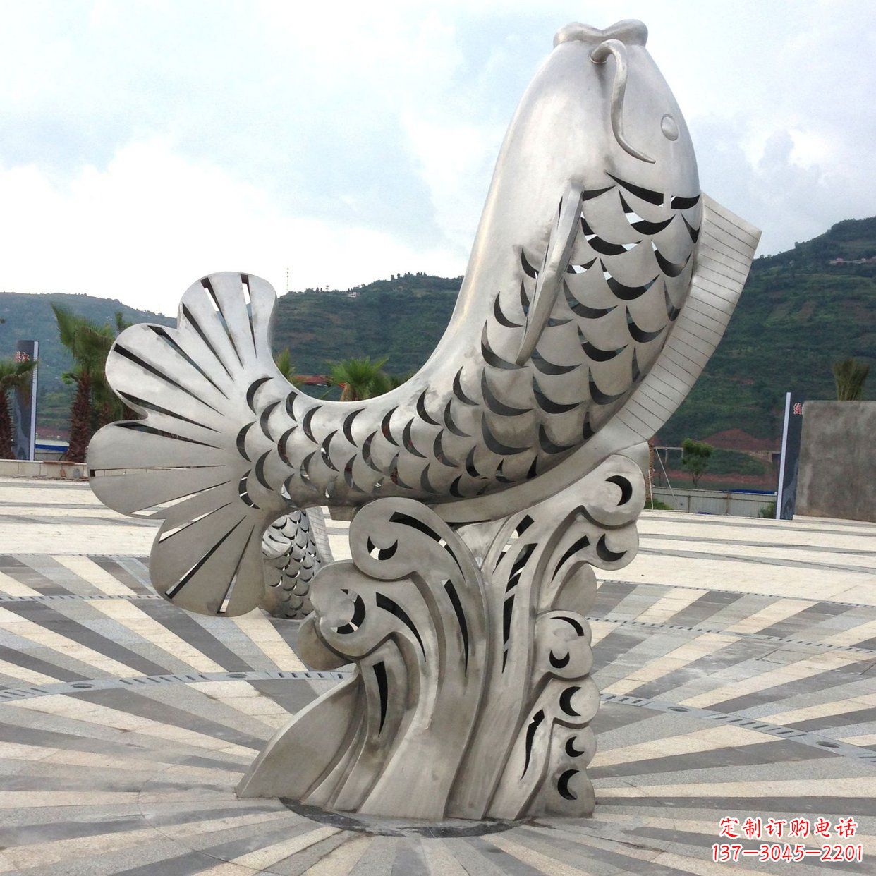 常州不锈钢“鱼”园林水景喷泉动物景观雕塑
