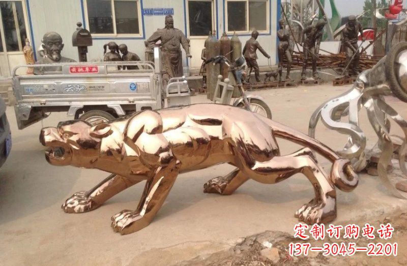 常州不锈钢豹子雕塑精美绝伦