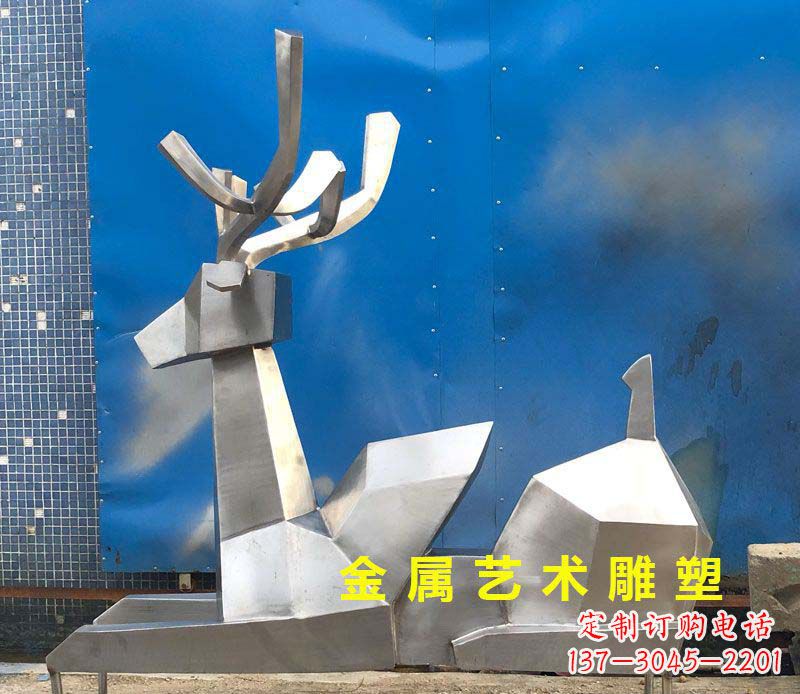 常州不锈钢别墅几何鹿雕塑——别出心裁的艺术灵感