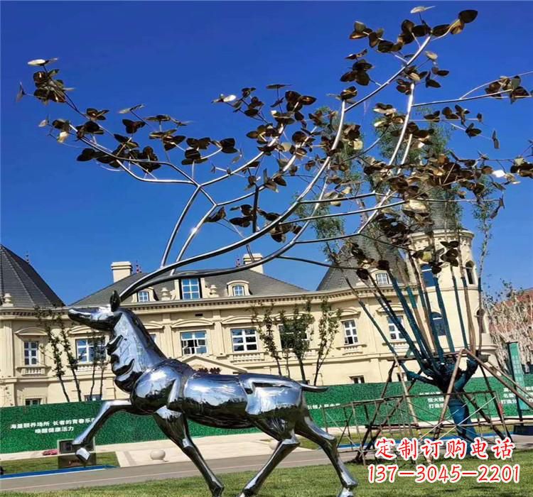 常州不锈钢梅花鹿雕塑精美而又经久不衰