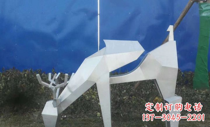 常州梅花鹿不锈钢不规则雕塑的传奇