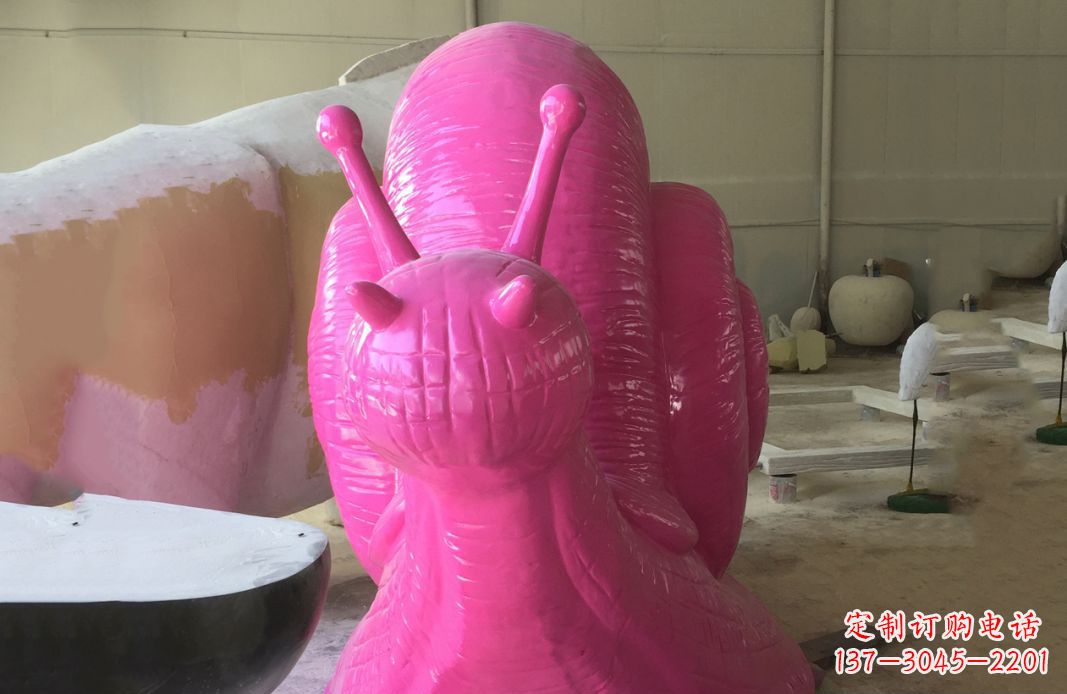 常州不锈钢彩绘蜗牛雕塑给公园景观增添点缀