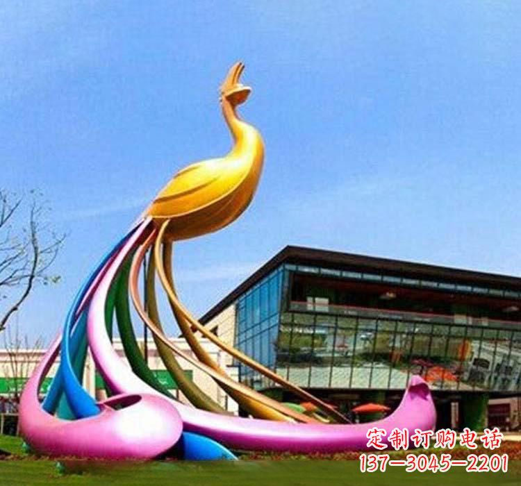 常州不锈钢彩色孔雀雕塑——美轮美奂的艺术精品