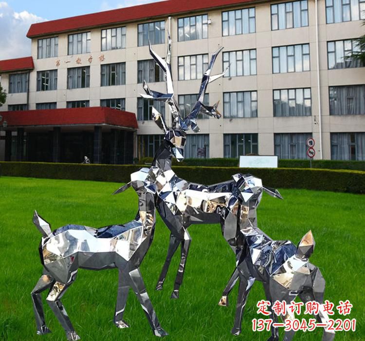 常州不锈钢草坪麋鹿雕塑