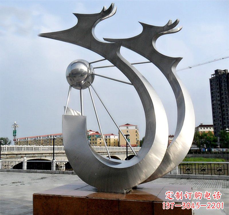 常州不锈钢城市抽象双龙戏珠雕塑