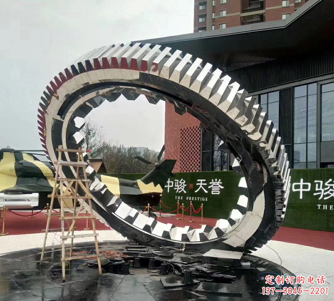 常州不锈钢抽象齿轮雕塑1