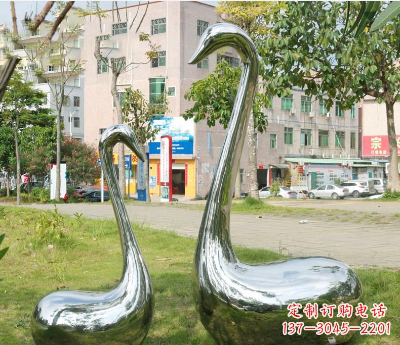 常州不锈钢抽象动物雕塑2