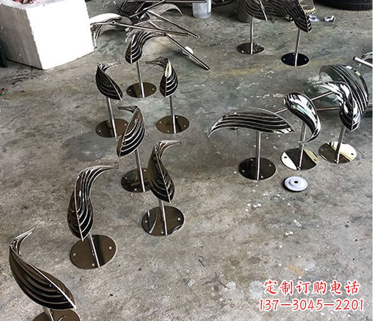常州精美不锈钢动物雕塑
