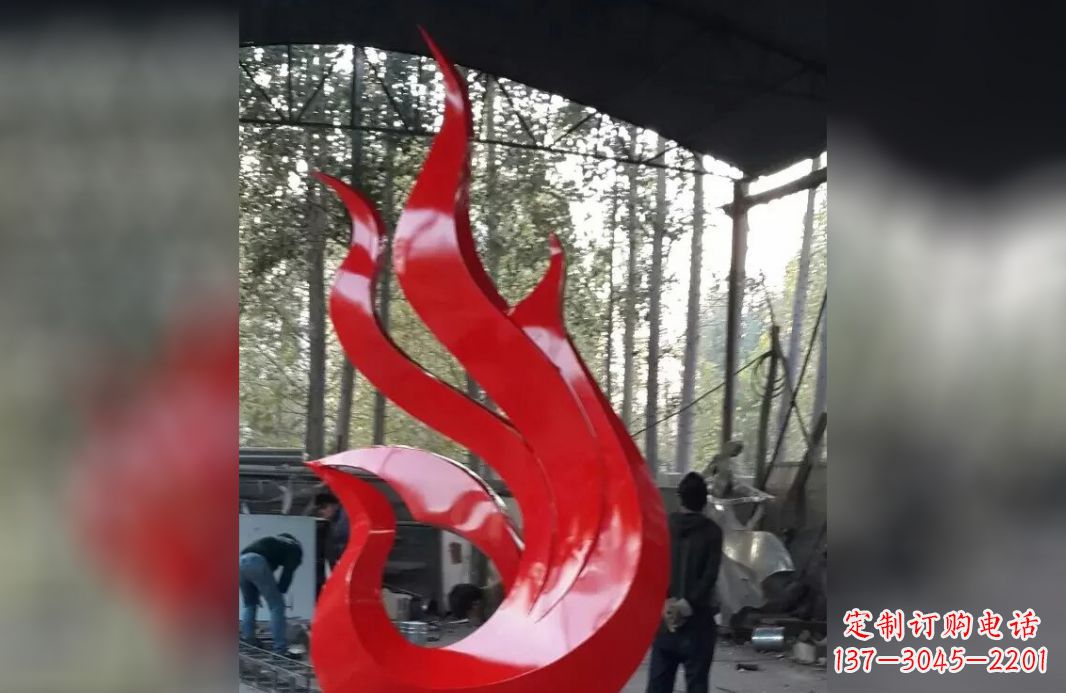 常州不锈钢凤凰雕塑美轮美奂