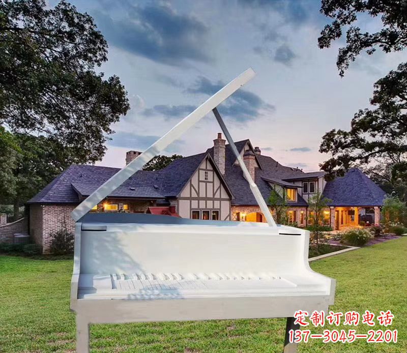 常州钢琴雕塑——点缀广场景观