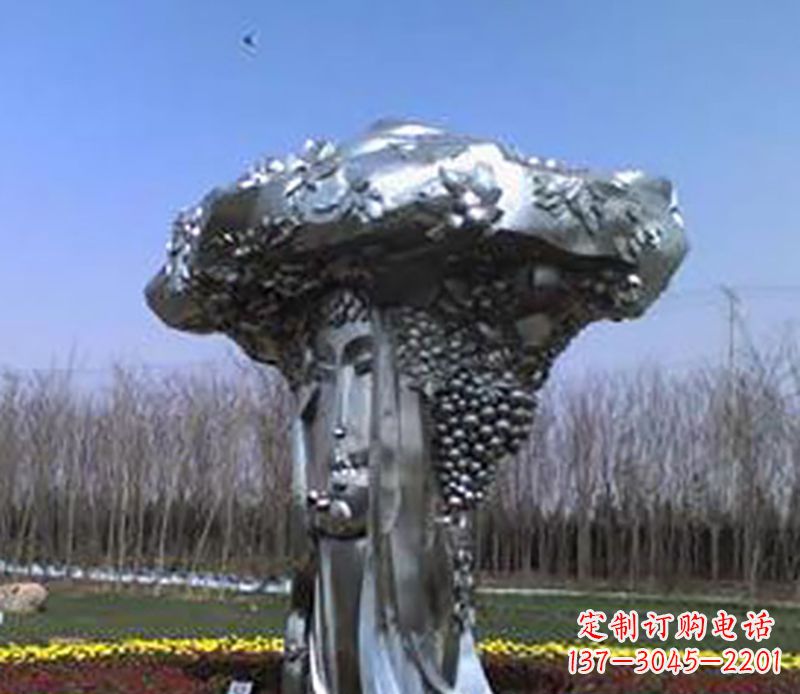 常州不锈钢葡萄雕塑——点缀美丽景观
