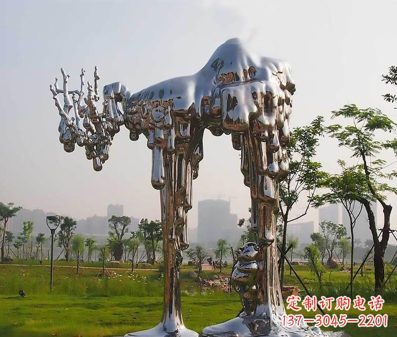 常州拱门雕塑以不锈钢点缀精美的艺术品