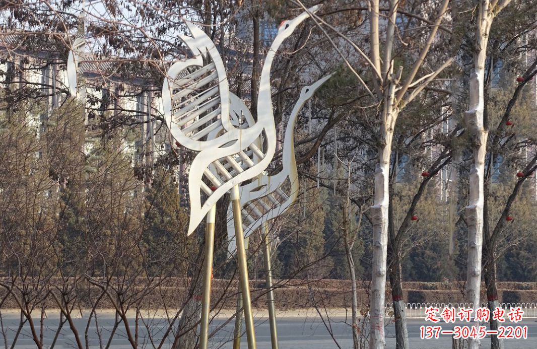 常州不锈钢抽象仙鹤雕塑 (2)