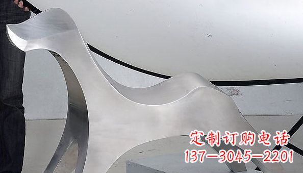 常州不锈钢抽象小狗动物雕塑