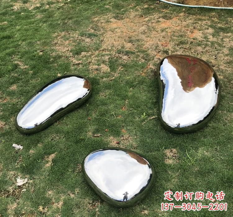 常州不锈钢鹅卵石雕塑精致与经典的完美结合