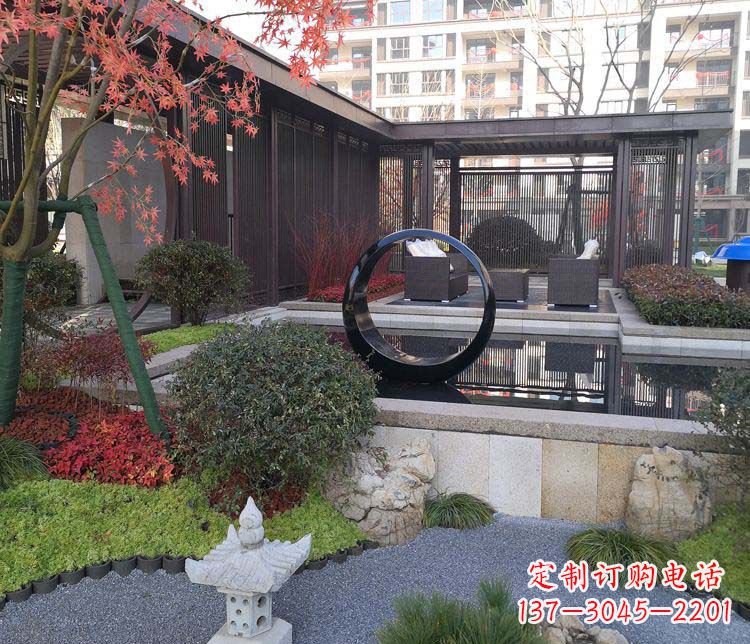 常州不锈钢抽象圆环雕塑