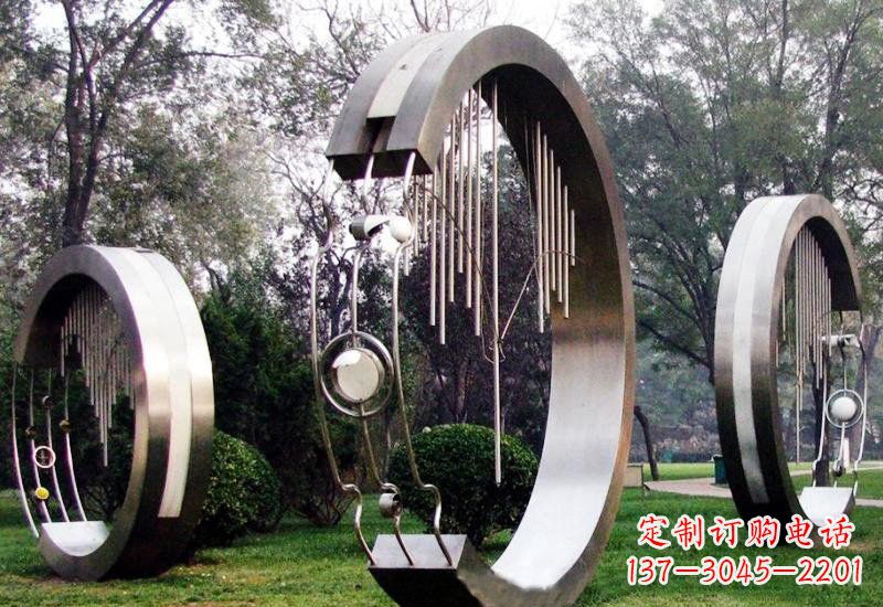常州不锈钢圆环雕塑——聆听之美