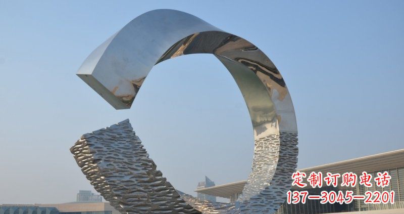 常州不锈钢抽象圆环广场景观雕塑