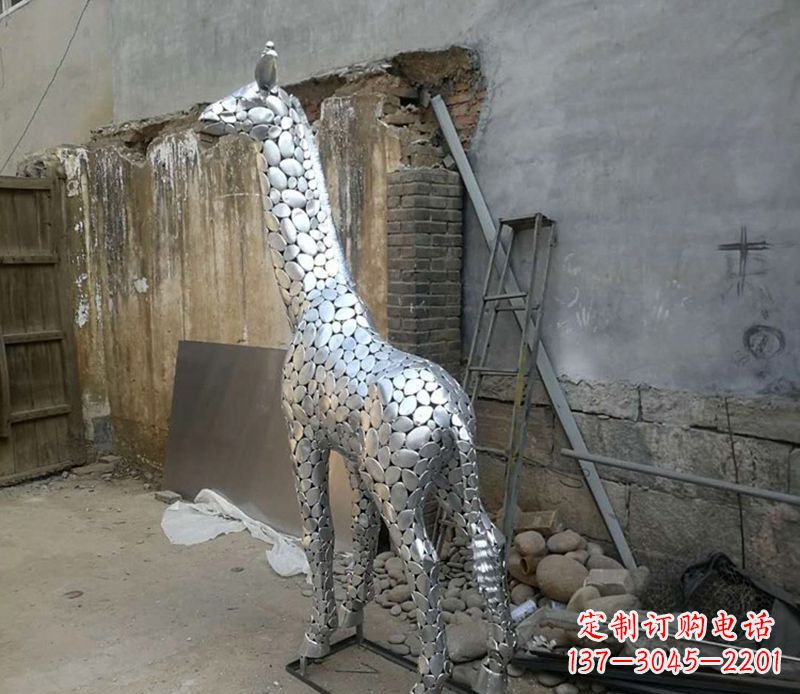 常州精美不锈钢长颈鹿雕塑