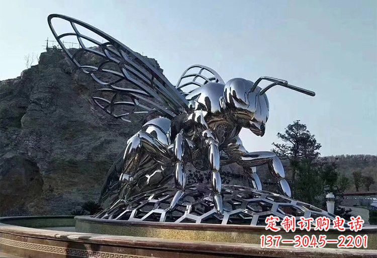 常州不锈钢大型蜜蜂雕塑铸造出精美绝伦的艺术杰作