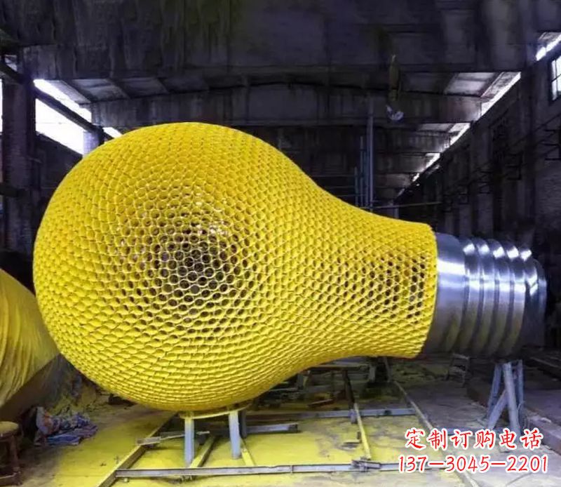 常州新题目不锈钢灯泡雕塑精致的艺术珍品