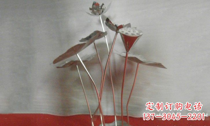 常州不锈钢锻造的荷叶雕塑