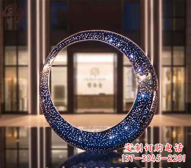 常州不锈钢发光月亮雕塑照亮夜空的梦幻之光