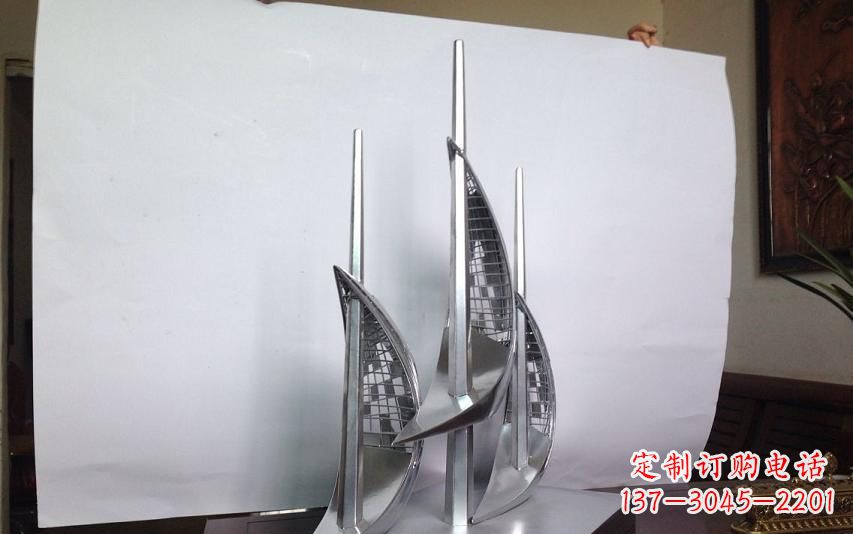 常州不锈钢帆船雕塑传承精神的象征