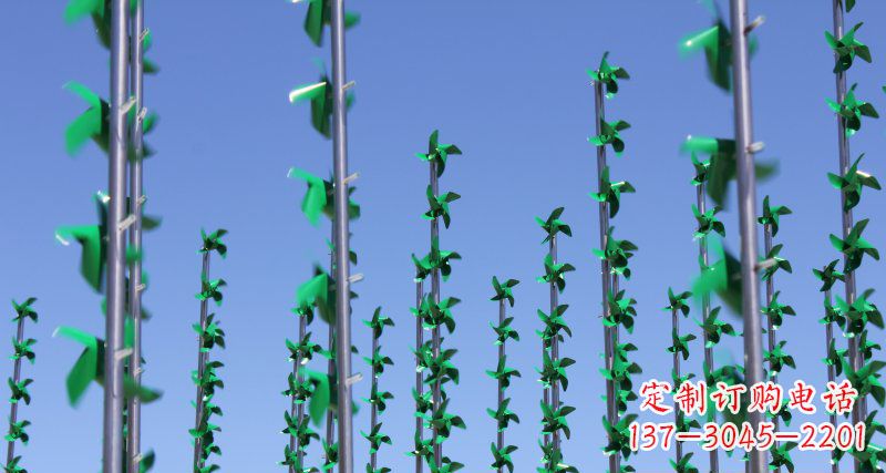 常州螺旋风车给广场景观带来的旋转欢乐