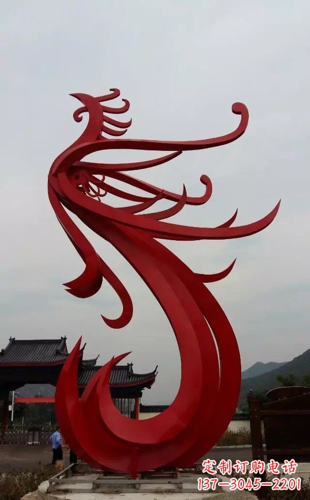 常州凤凰雕塑象征着和平与繁荣