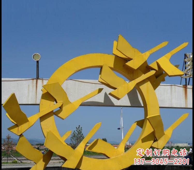 常州不锈钢大雁雕塑点缀公园美景