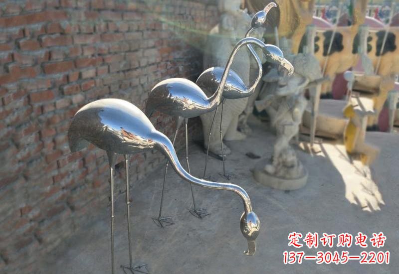 常州不锈钢火烈鸟雕塑灿烂耀眼的艺术之作