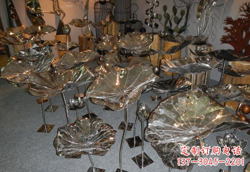 常州不锈钢公园锻造荷花荷叶雕塑