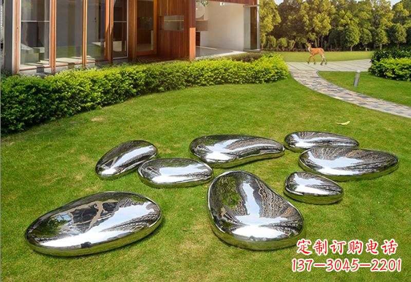 常州不锈钢公园镜面鹅卵石雕塑