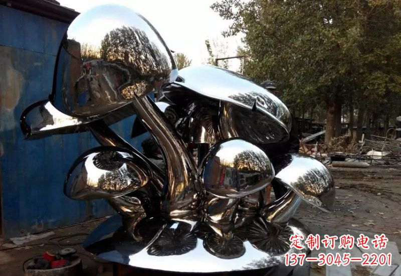 常州不锈钢公园镜面蘑菇雕塑