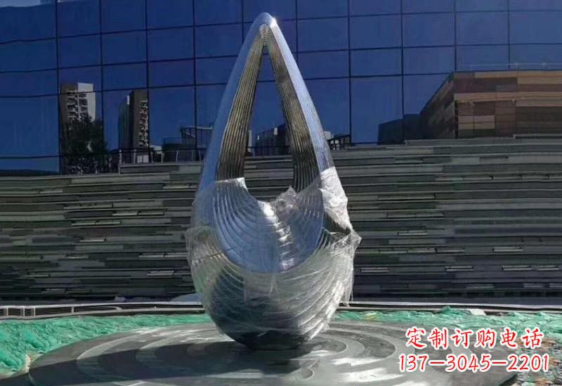 常州不锈钢空心水滴雕塑美丽的艺术之作