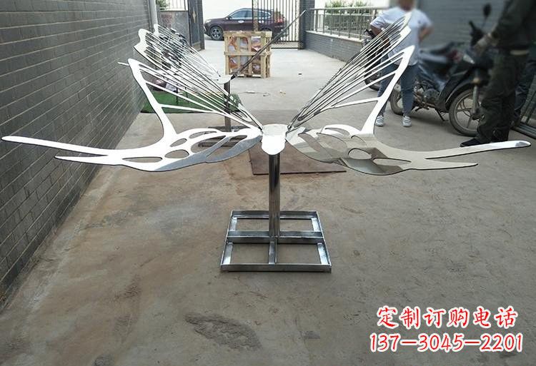 常州非凡之美不锈钢公园的蝴蝶雕塑
