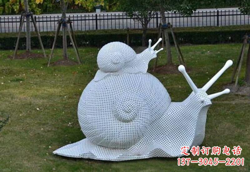 常州不锈钢公园的“母子蜗牛”雕塑