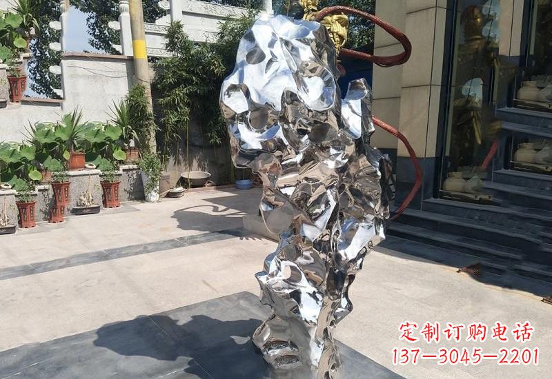 常州太湖石雕塑传承中华文化精髓