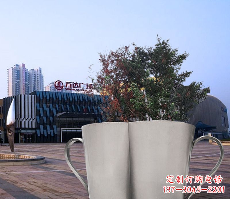 常州不锈钢广场水杯花盆雕塑 (2)