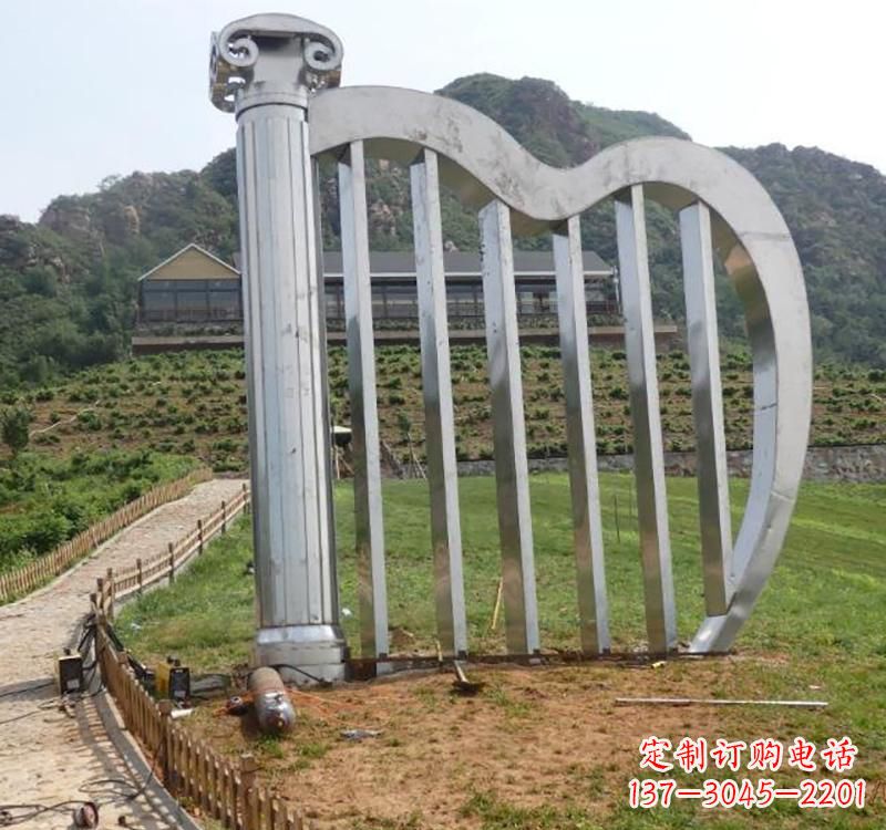常州不锈钢竖琴雕塑——雕塑艺术的精粹