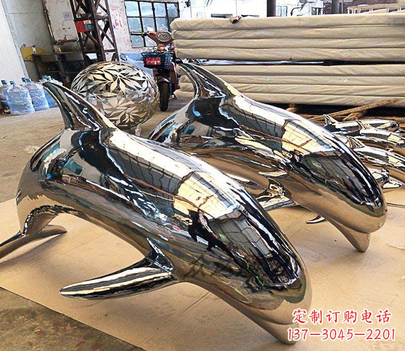 常州不锈钢海豚雕塑传承美丽的海洋文化